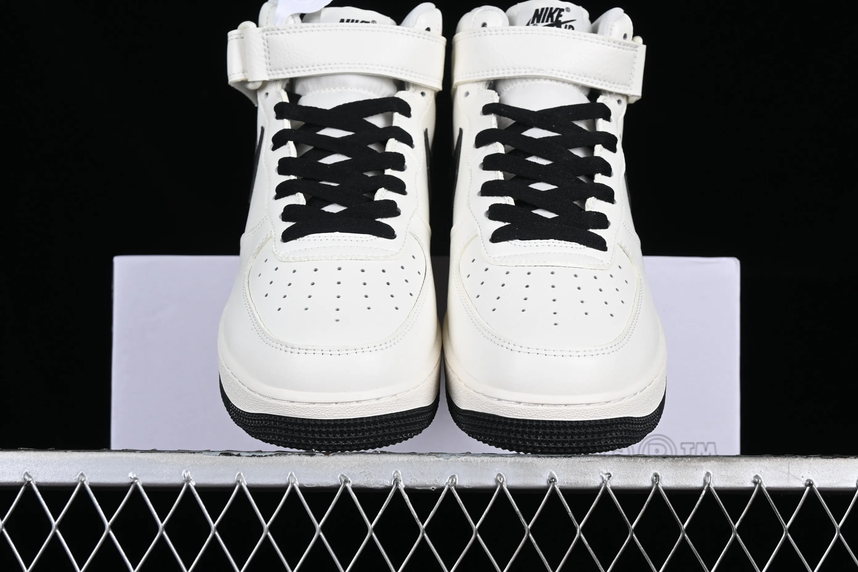 All categories Nk Air Force 1 Air Force series Nk Air Force 1 Mid Air Force mid-top Nk Air Force 1'07 Mid joint model Air Force One Chinese casual sneakers CW2289-111